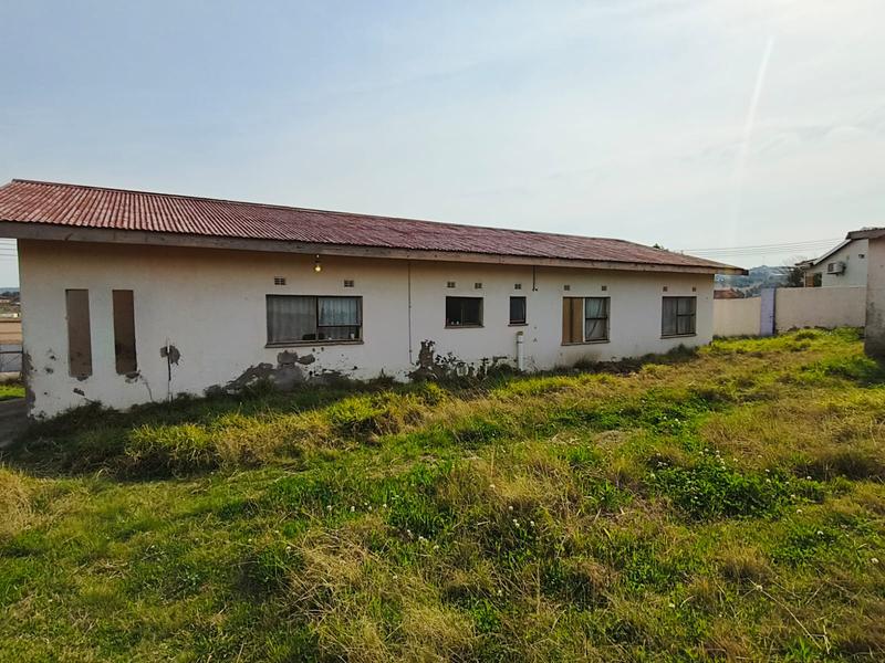 6 Bedroom Property for Sale in Northcrest Eastern Cape